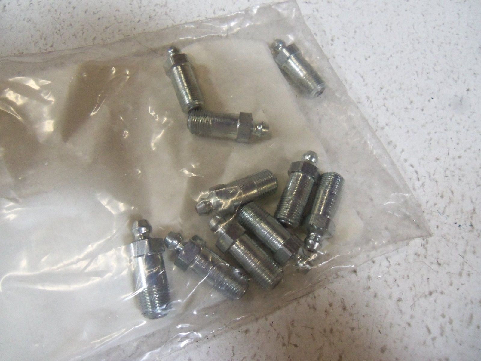 LOT OF 10 HYDRAULIC GREASE FITTING 1/8 IN PT 1607-B *NEW NO BOX*