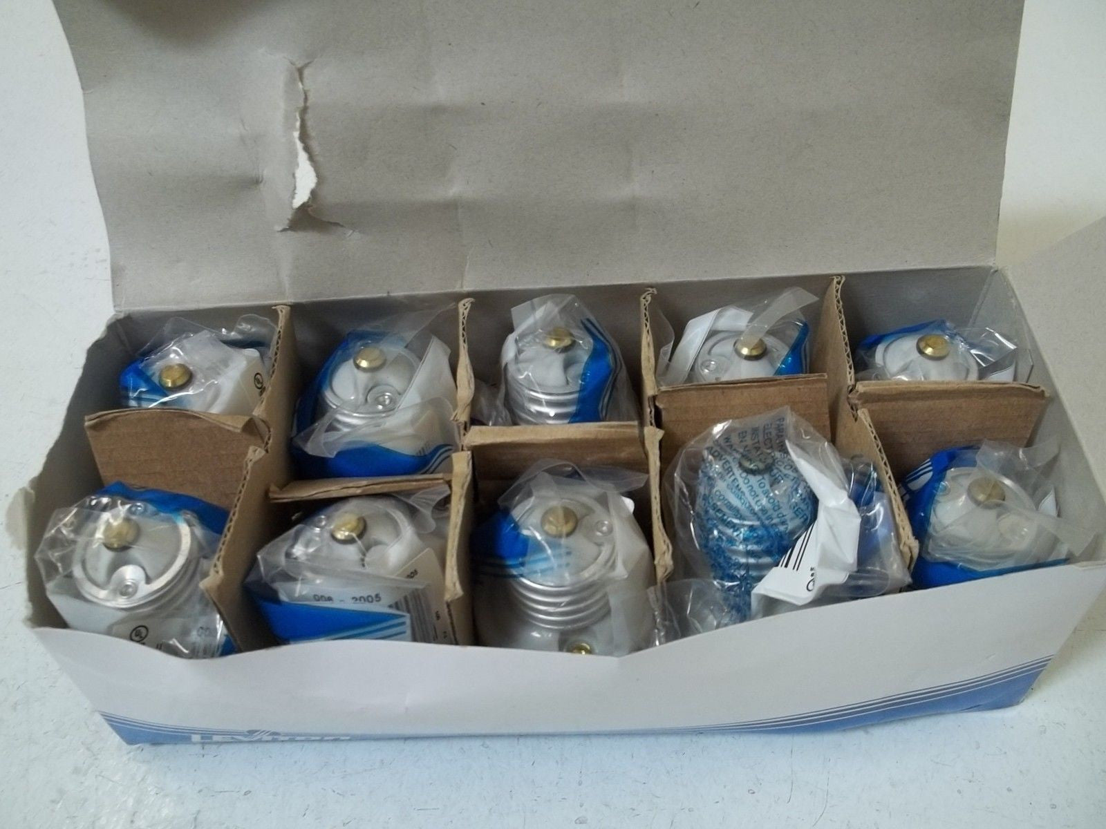 LOT OF 10 LEVITON 2005 PORCELAIN EXTENSION WHITE *NEW IN BOX*