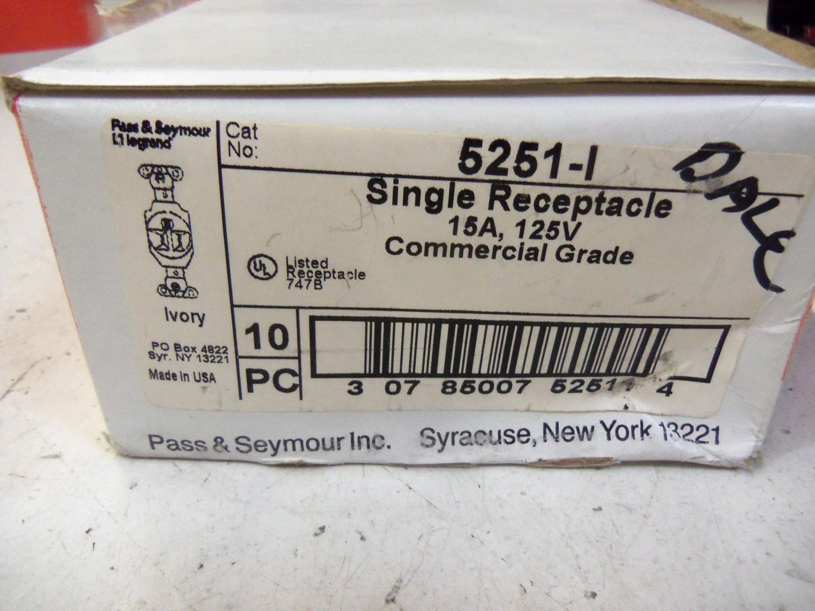 LOT OF 10 PASS & SEYMOUR LEGRAND 5251-I *NEW IN BOX*