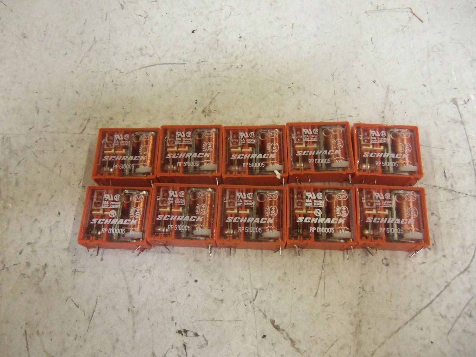 LOT OF 10 SCHRACK RP010005 *USED*
