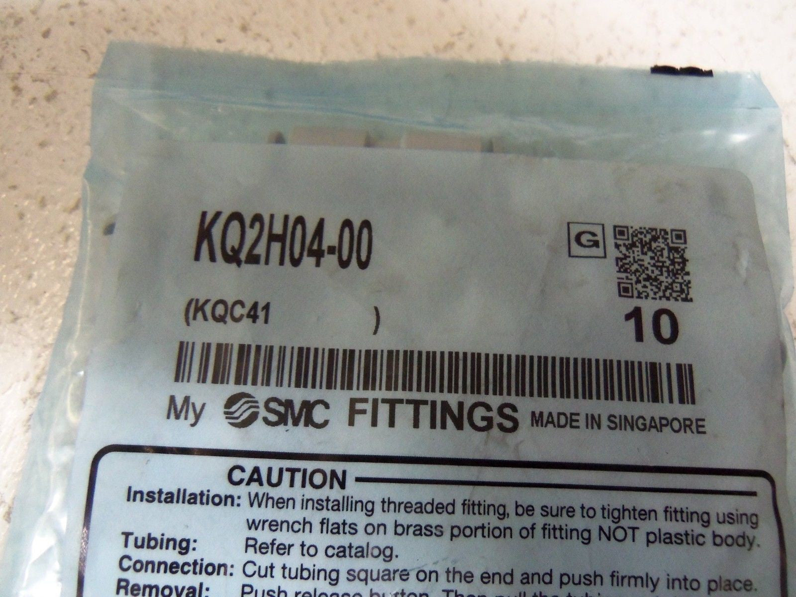 LOT OF 10  SMC FITTINGS KQ2H04-00 *NEW IN FACTORY BAG*