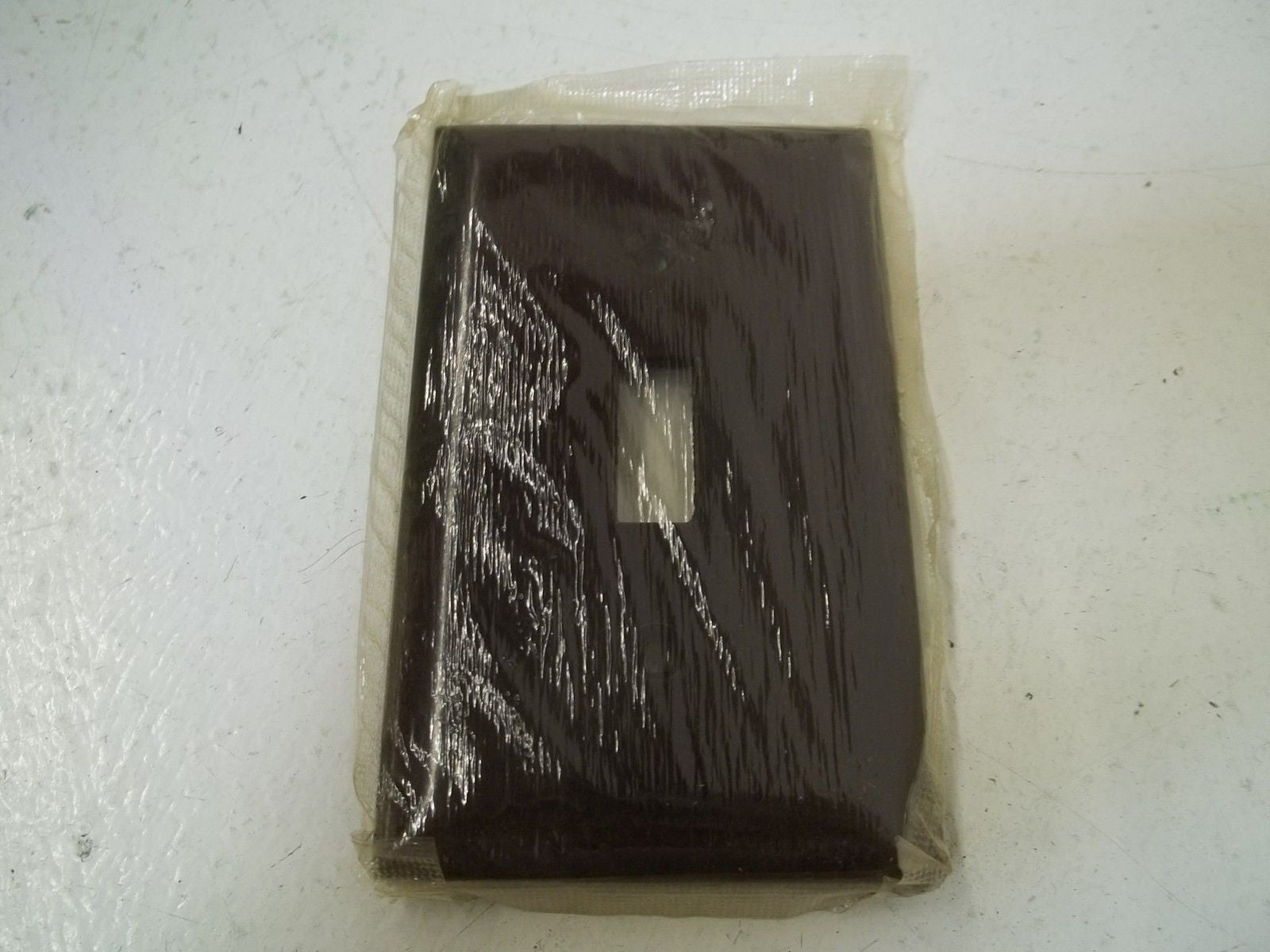 LOT OF 11 BRYANT 71071 ONE GANG SWITCH *NEW IN BOX*