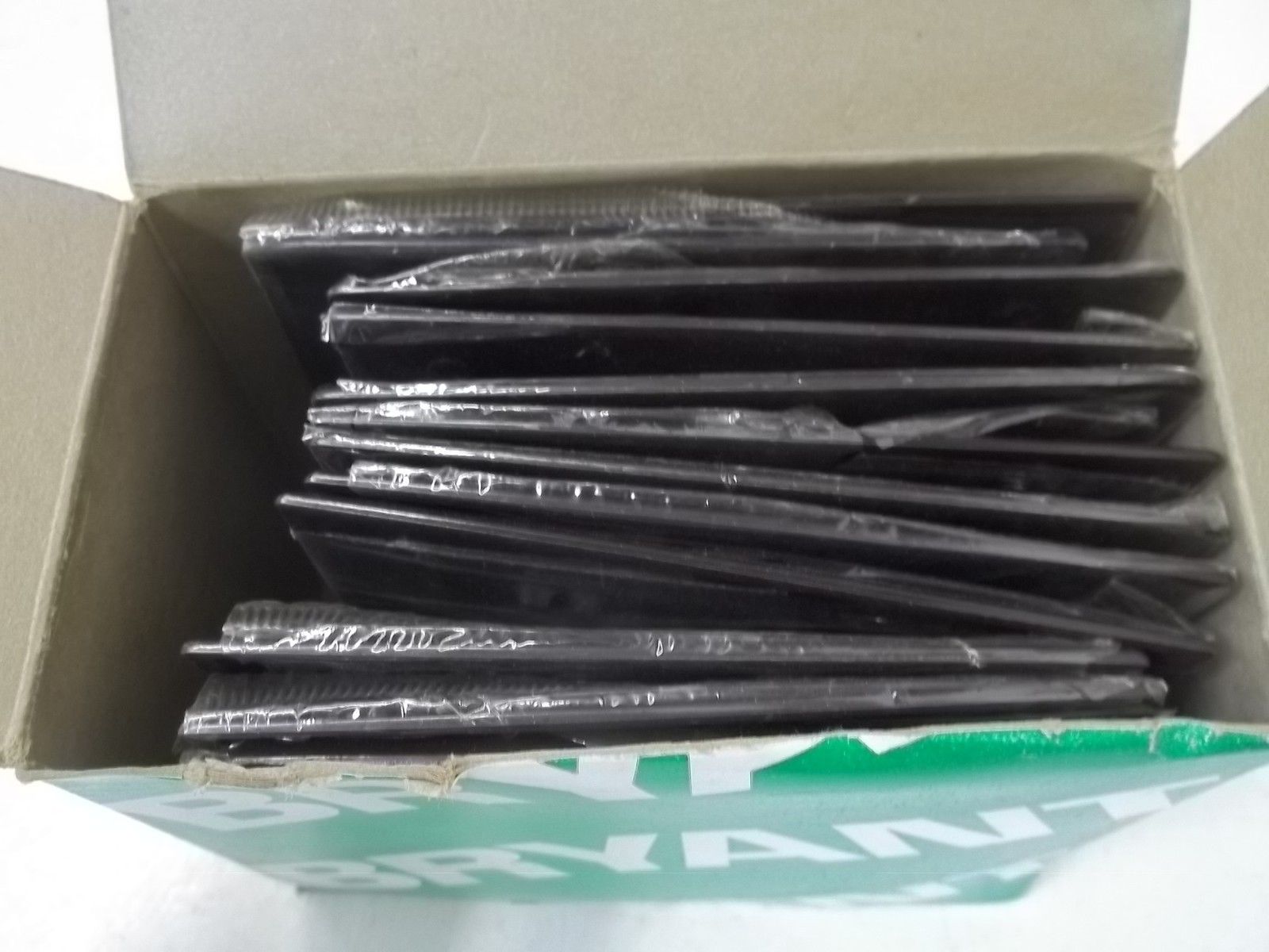 LOT OF 12 BRYANT 71532 2 GANG 1 SWITCH, 1 DUPLEX RECEPTACLE *NEW IN BOX*