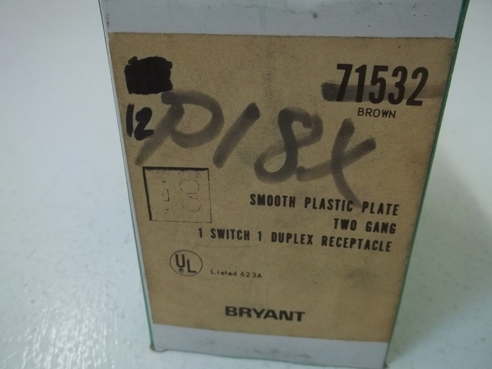 LOT OF 12 BRYANT 71532 2 GANG 1 SWITCH, 1 DUPLEX RECEPTACLE *NEW IN BOX*