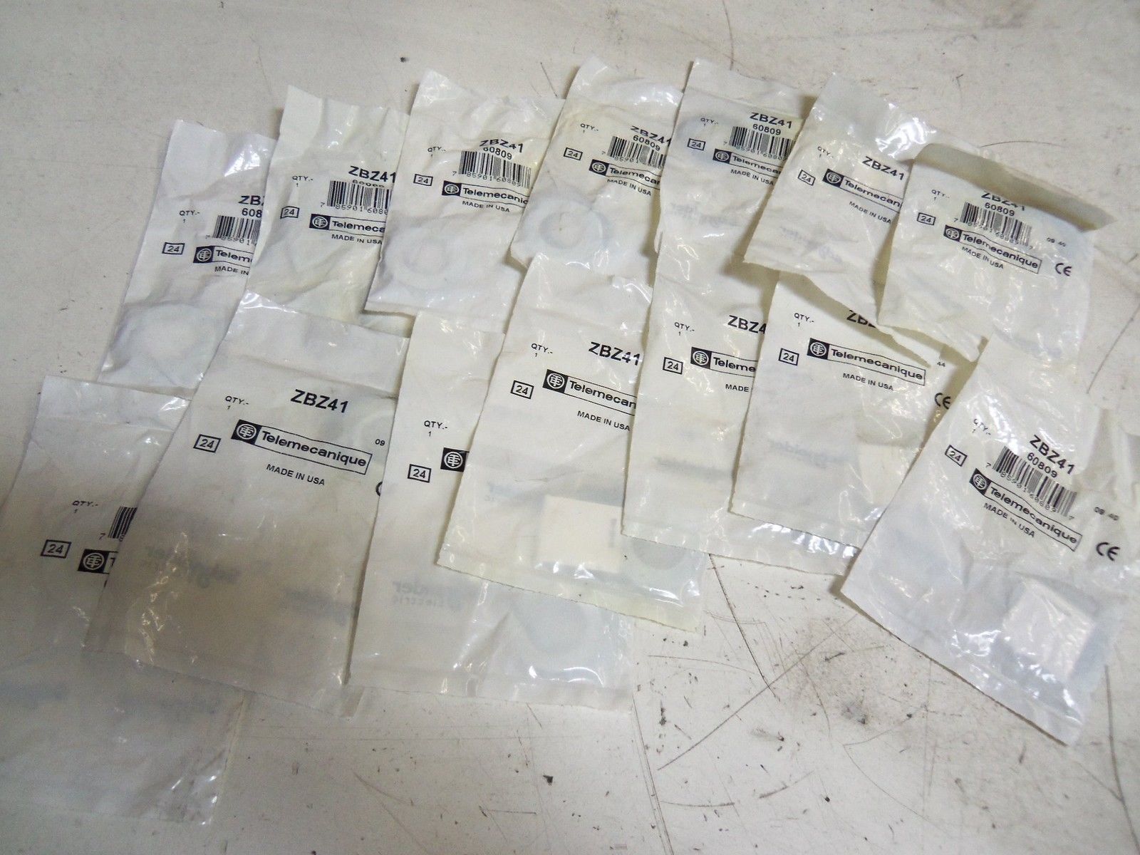 LOT OF 14 TELEMECANIQUE ZBZ41 *NEW IN FACTORY BAG*