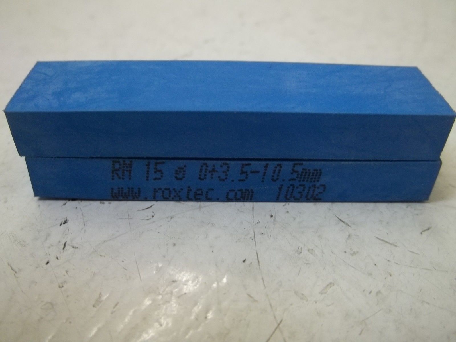 LOT OF 15 ROXTEC RM15 *NEW NO BOX*