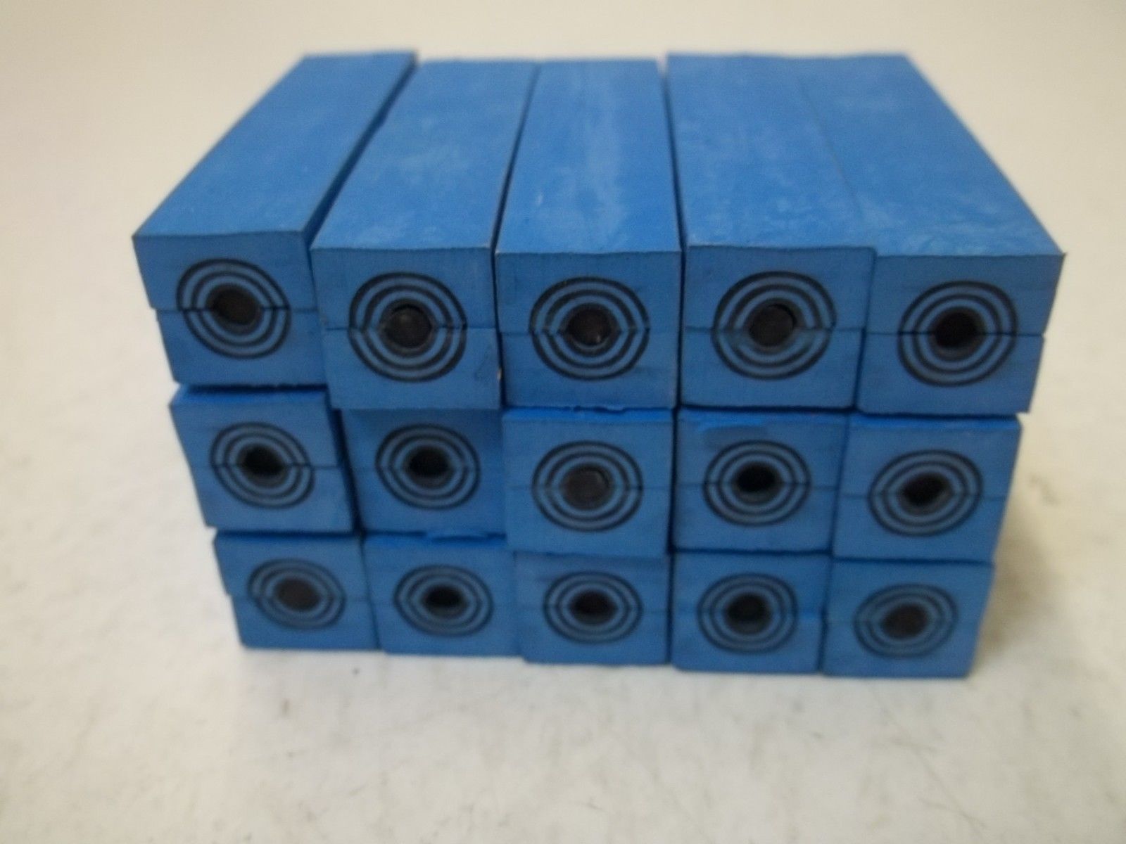 LOT OF 15 ROXTEC RM15 *NEW NO BOX*