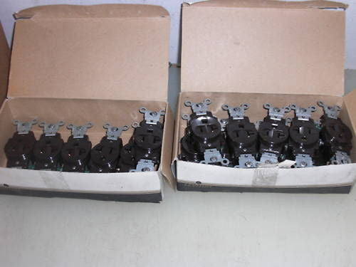 LOT OF 16 LEVITON SINGLE RECEPTACLE 5801  *NEW IN BOX*