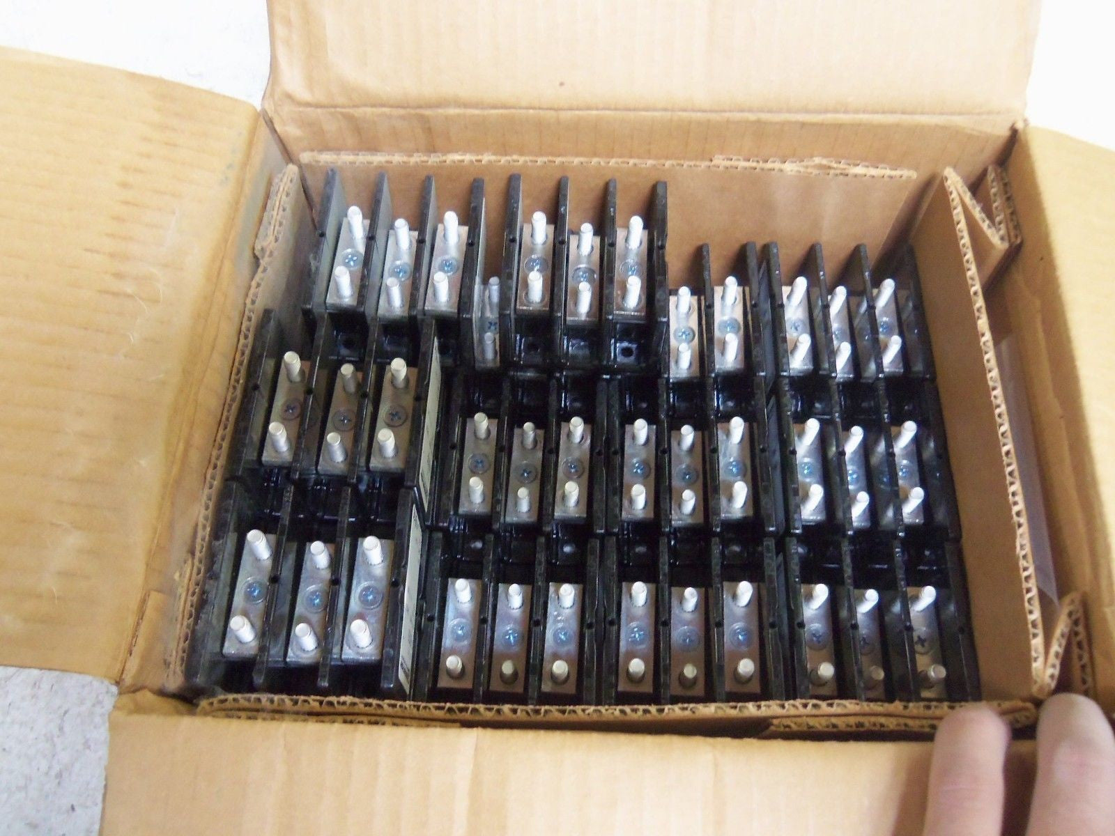 MARATHON 1423122 FUSE HOLDER *NEW IN BOX*