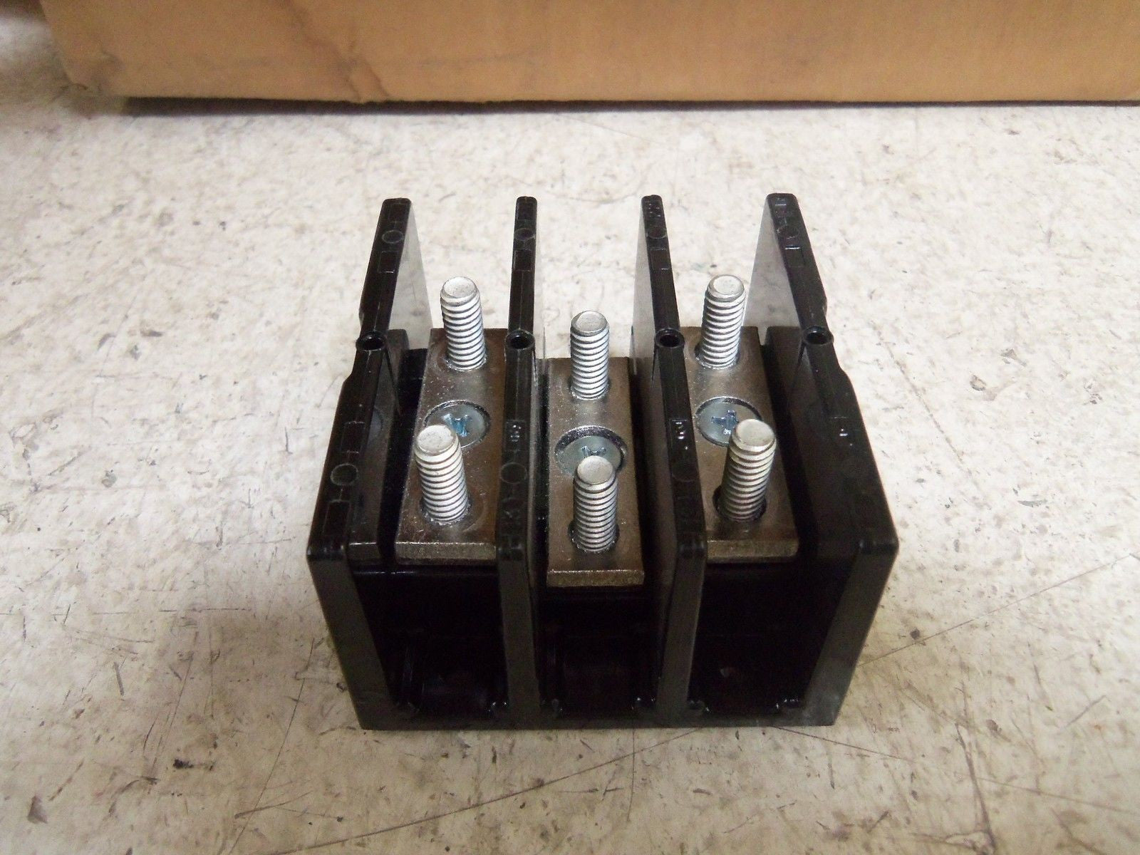 MARATHON 1423122 FUSE HOLDER *NEW IN BOX*