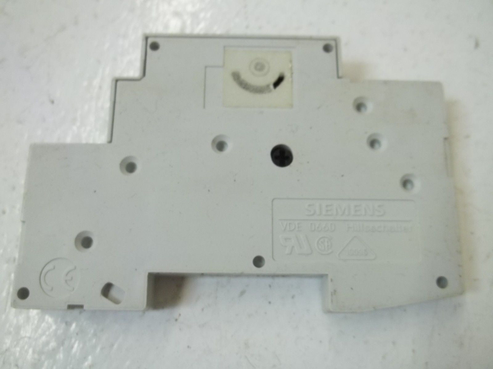 LOT OF 17 SIEMENS 5SX9100 *USED*