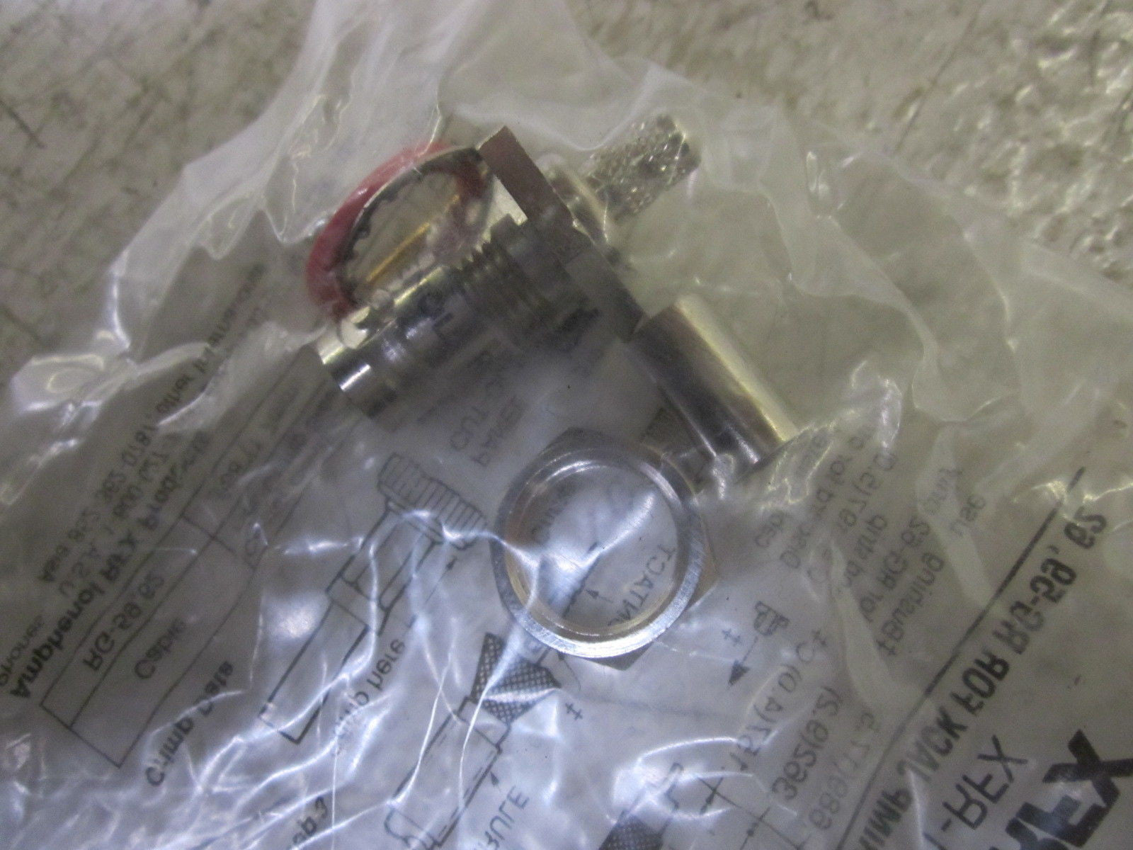 LOT OF 19 AMPHENOL RFX 31-71011-RFX BNC BULKHEAD CRIMP JACK *NEW IN FACTORY BAG*