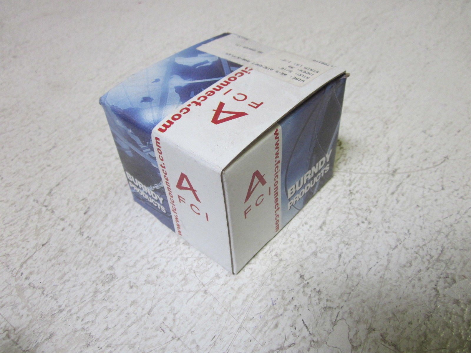 LOT OF 20 BURNDY YAV6CL4BOX HEAVY DUTY RING *NEW IN BOX*