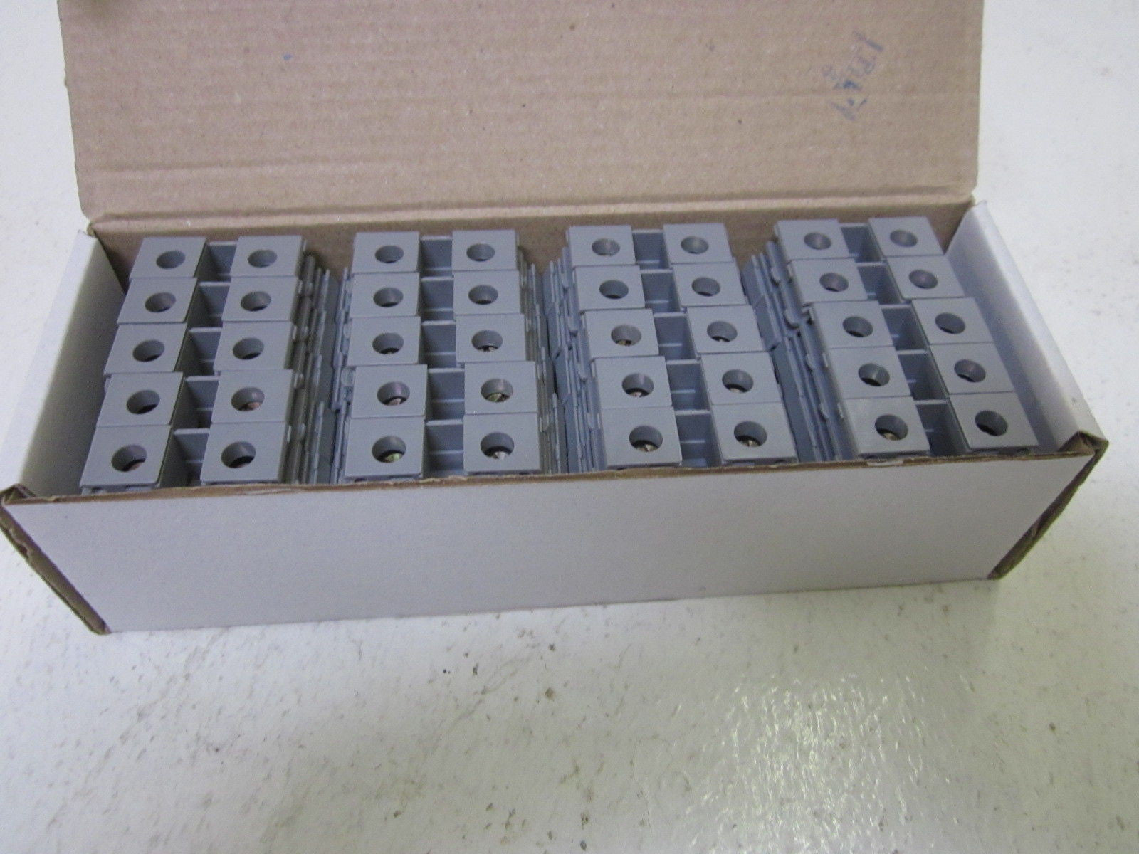 LOT OF 20 ENTRELEC 011512914 TERMINAL BLOCKS *NEW IN BOX*