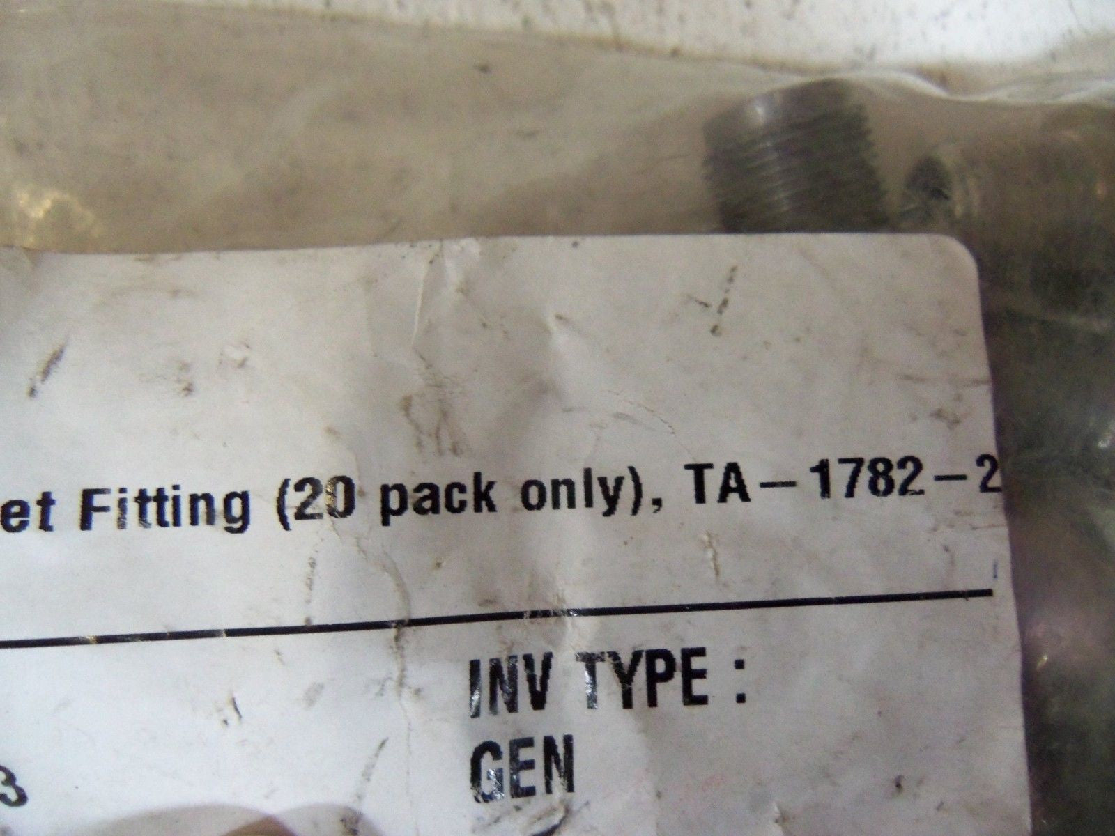 LOT OF 20 IWATA FLUID INLET FITTING TA-1782-20 *NEW NO BOX*