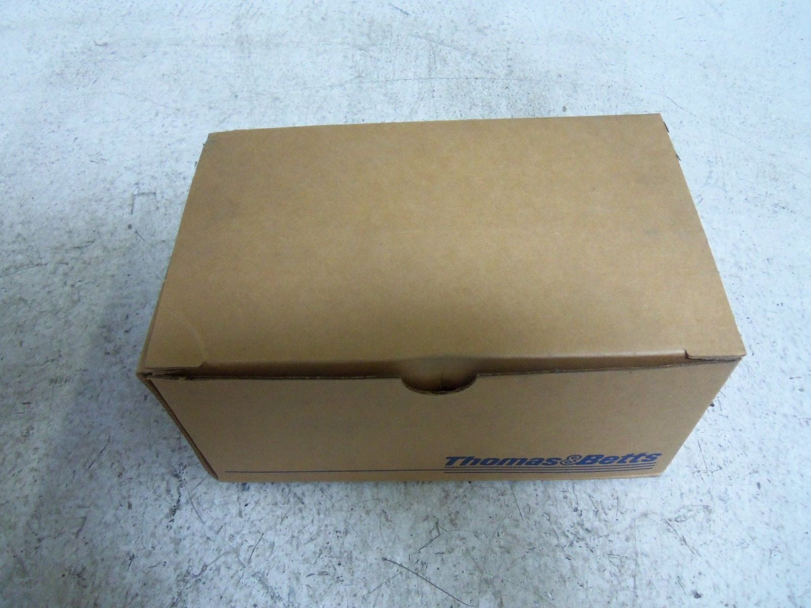 LOT OF 20 THOMAS & BETTS 426-TB CONDUIT *NEW IN BOX*