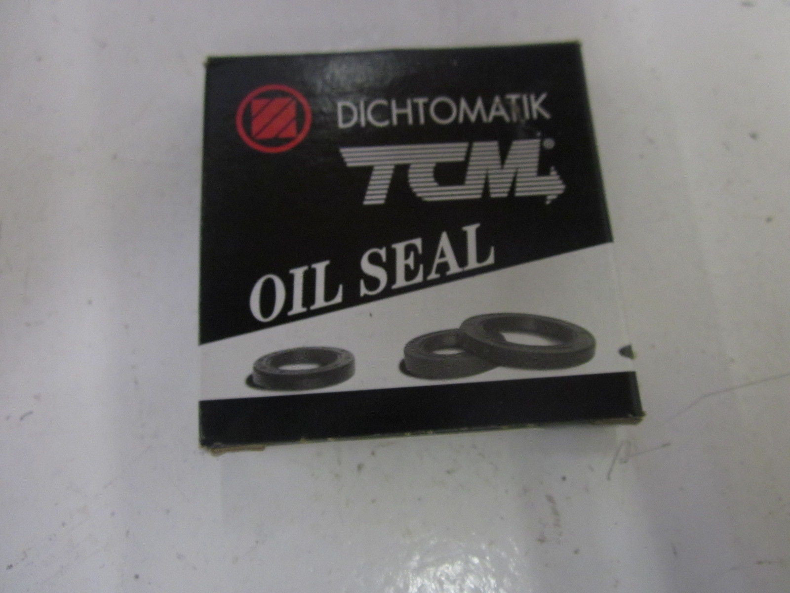 LOT OF 22 DICHTOMATIK 15233VHY *NEW IN BOX*