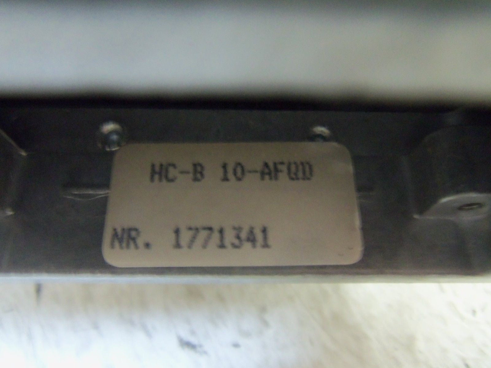LOT OF 10 PHOENIX CONTACT HC-B10-AFQD PANEL MOUNT BASE *NEW IN BOX*