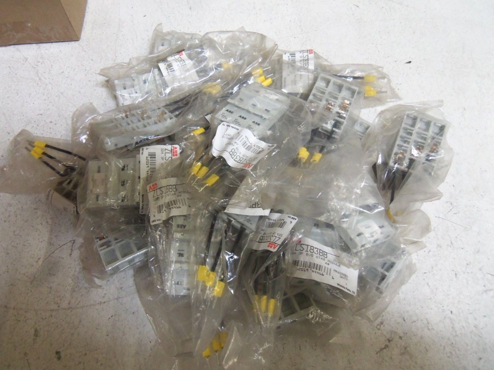 LOT OF 23 ABB STAB MODULE ZLS183BB *NEW*