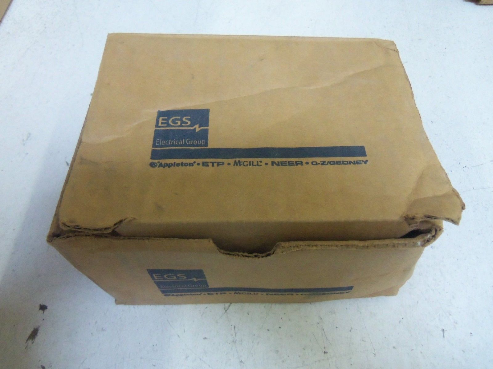 LOT OF 23 APPLETON K100 CONDUIT LID *NEW IN BOX*