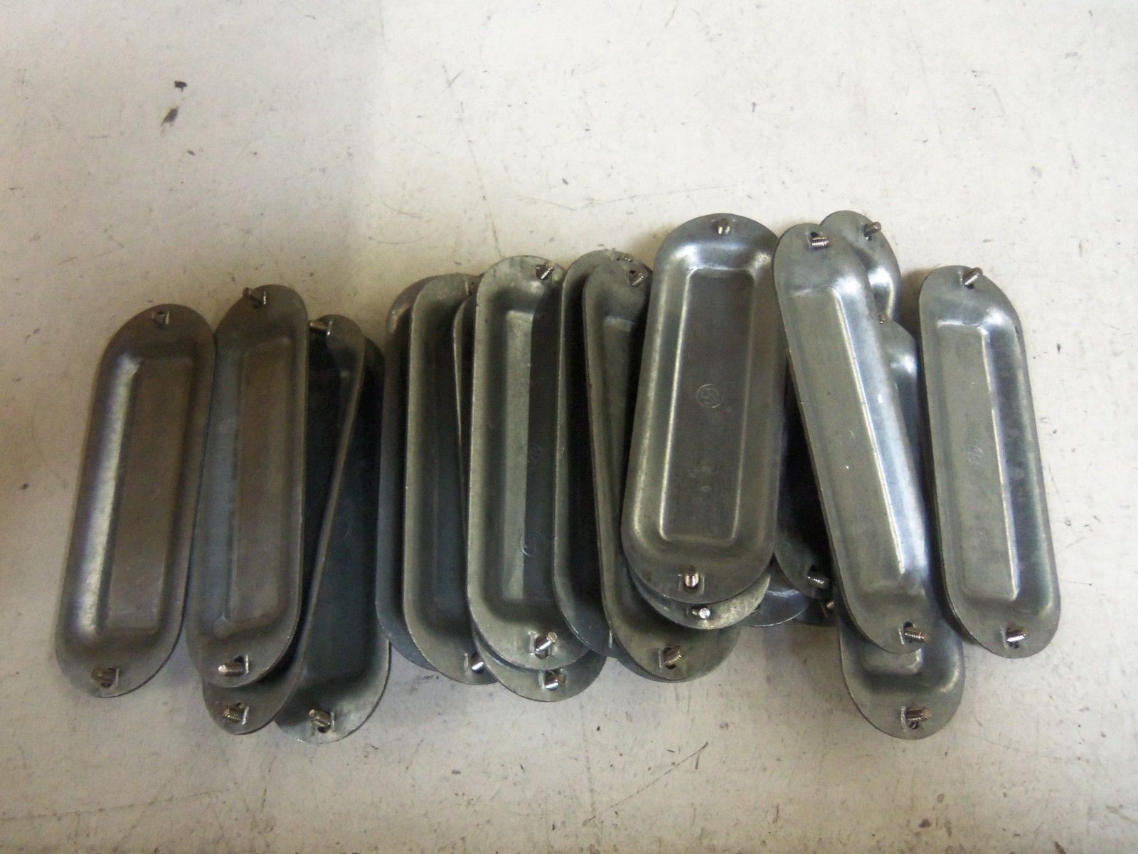 LOT OF 23 APPLETON K100 CONDUIT LID *NEW IN BOX*