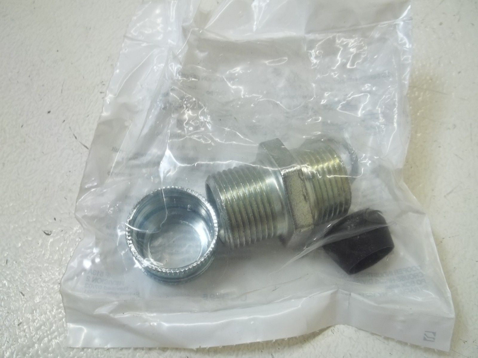 LOT OF 23 CROUSE-HINDS CGB295 STRAIGHT BODY MALE THREAD *NEW IN BOX*