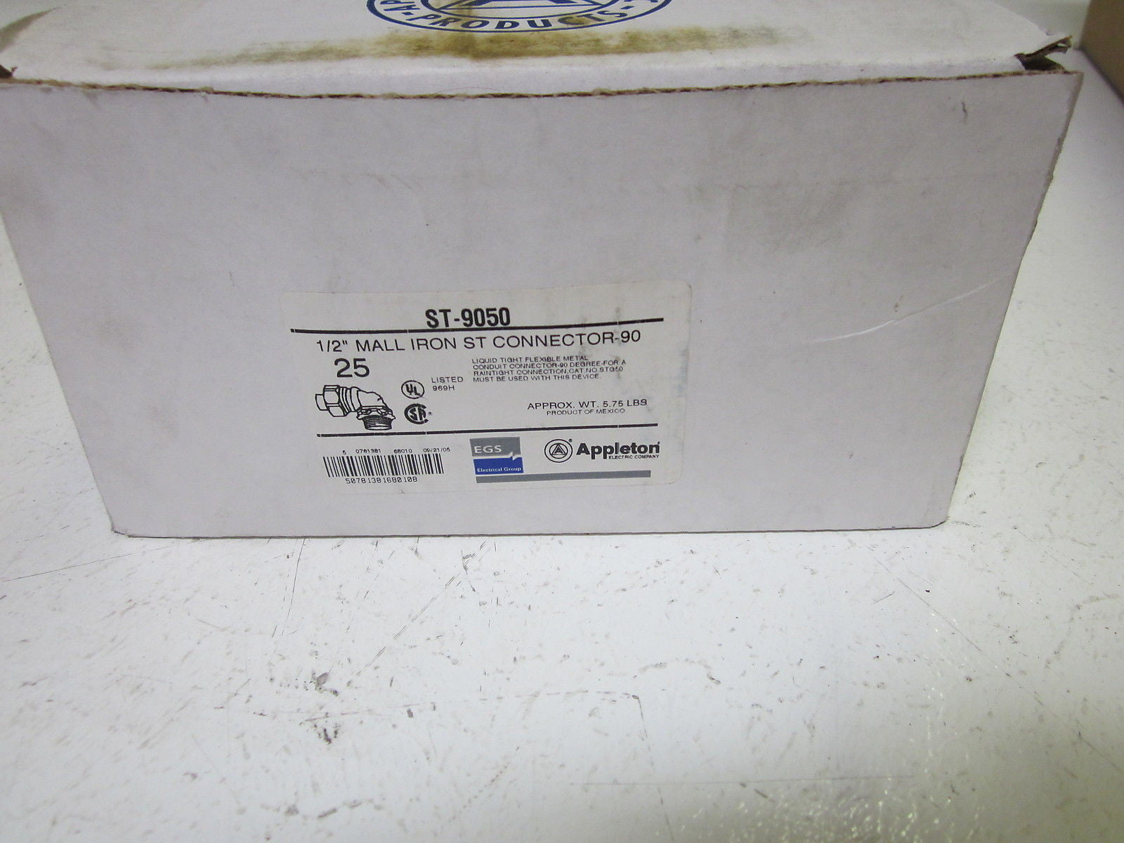 LOT OF 24 APPLETON ST-9050 MALL IRON ST CONNECTOR 90 DEG. 1/2" *NEW IN BOX*