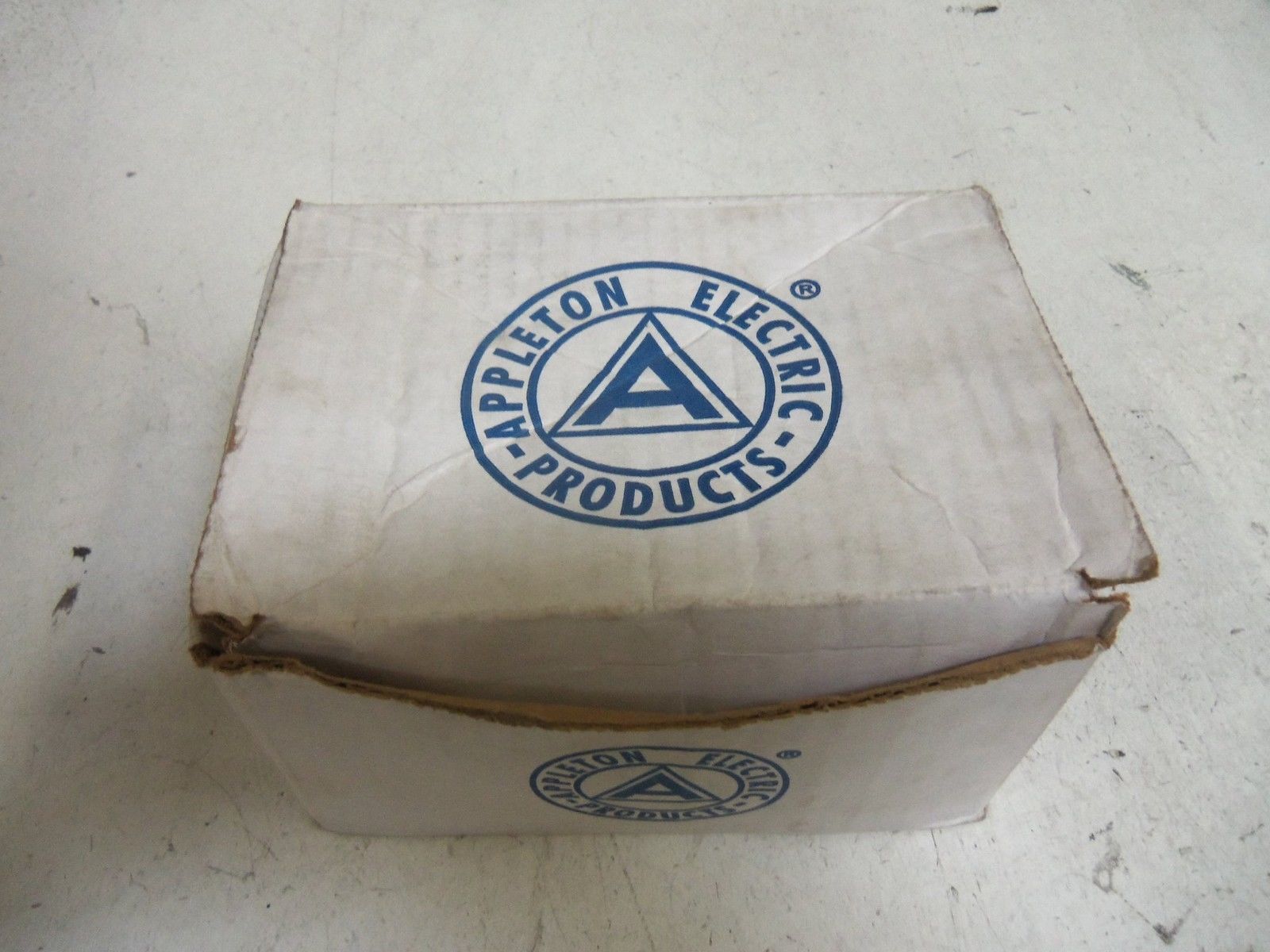 LOT OF 25 APPLETON RB12550 CONDUIT *NEW IN BOX*