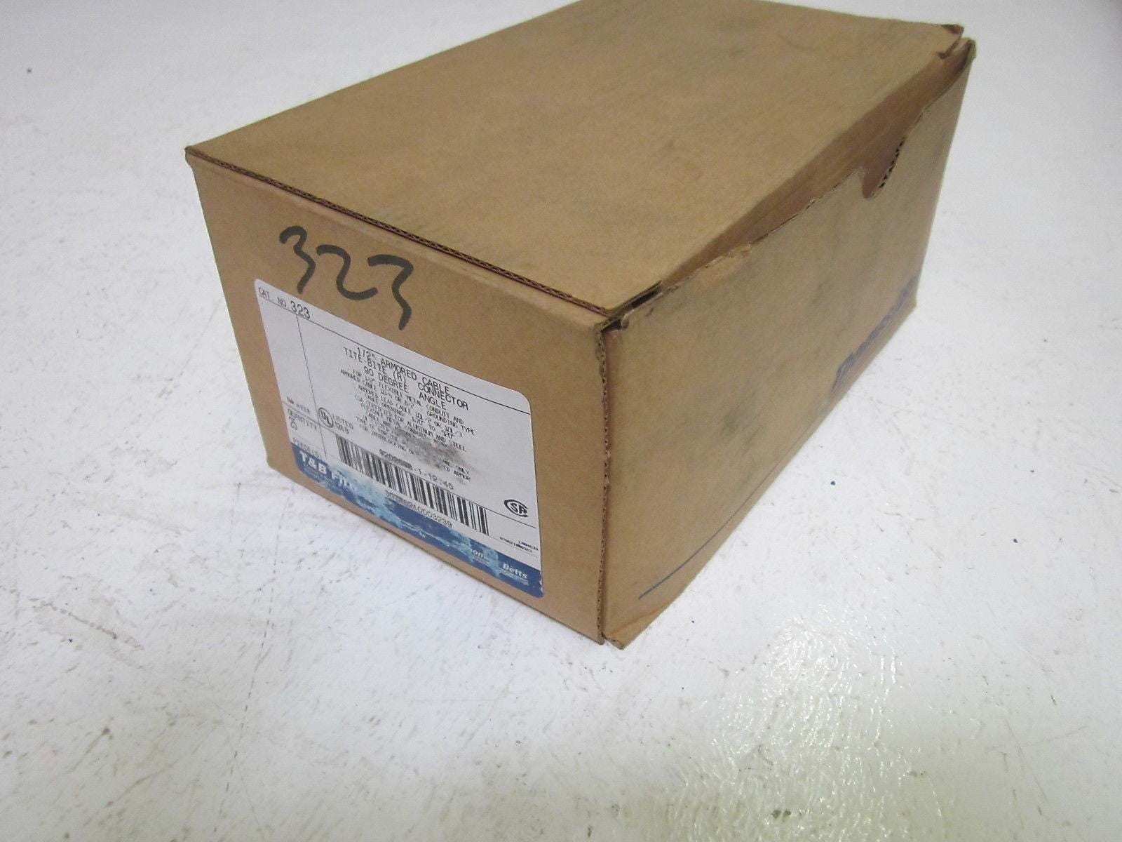 LOT OF 25 THOMAS & BETTS 323 ARMORED CABLE TITE BITE CONNECTOR *NEW IN BOX*