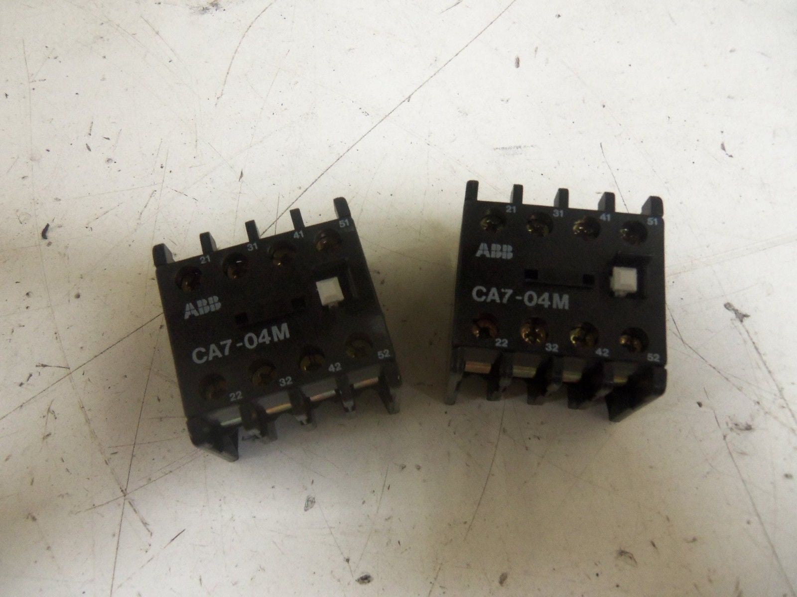 LOT OF 2 ABB CA7-04M *NEW NO BOX*