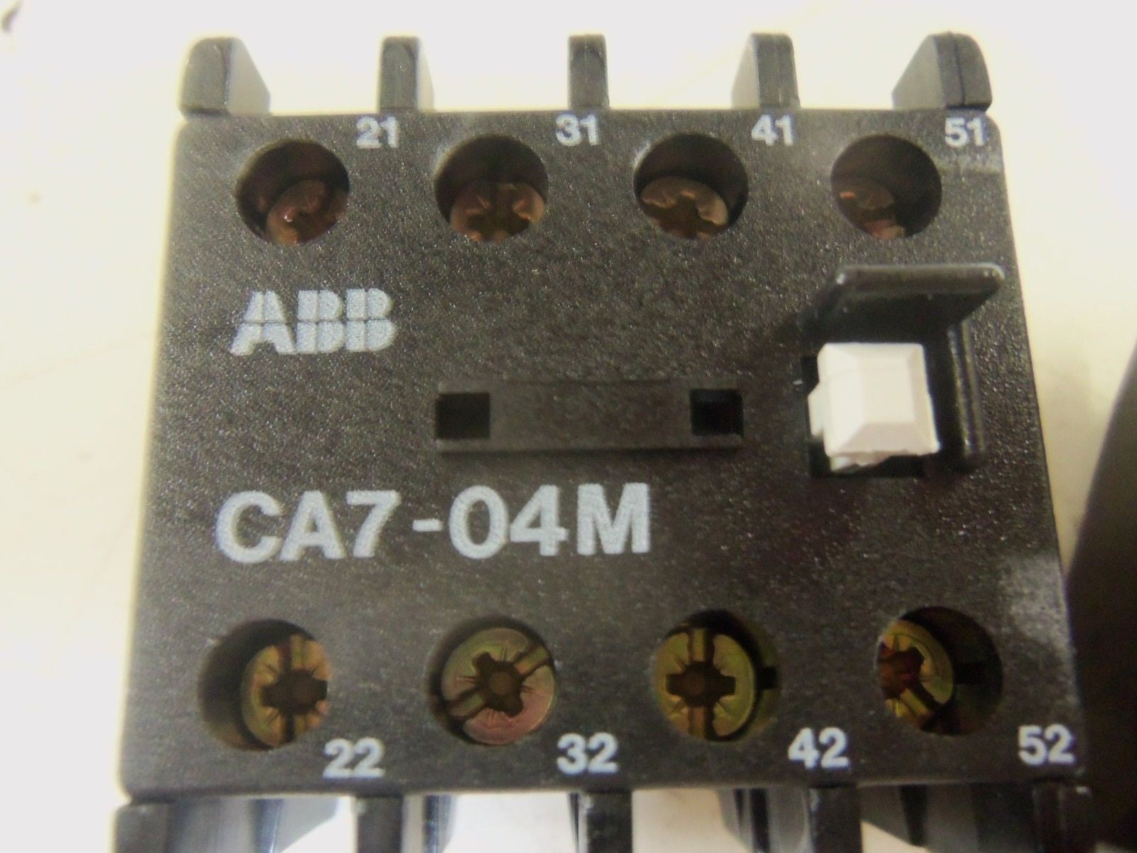LOT OF 2 ABB CA7-04M *NEW NO BOX*