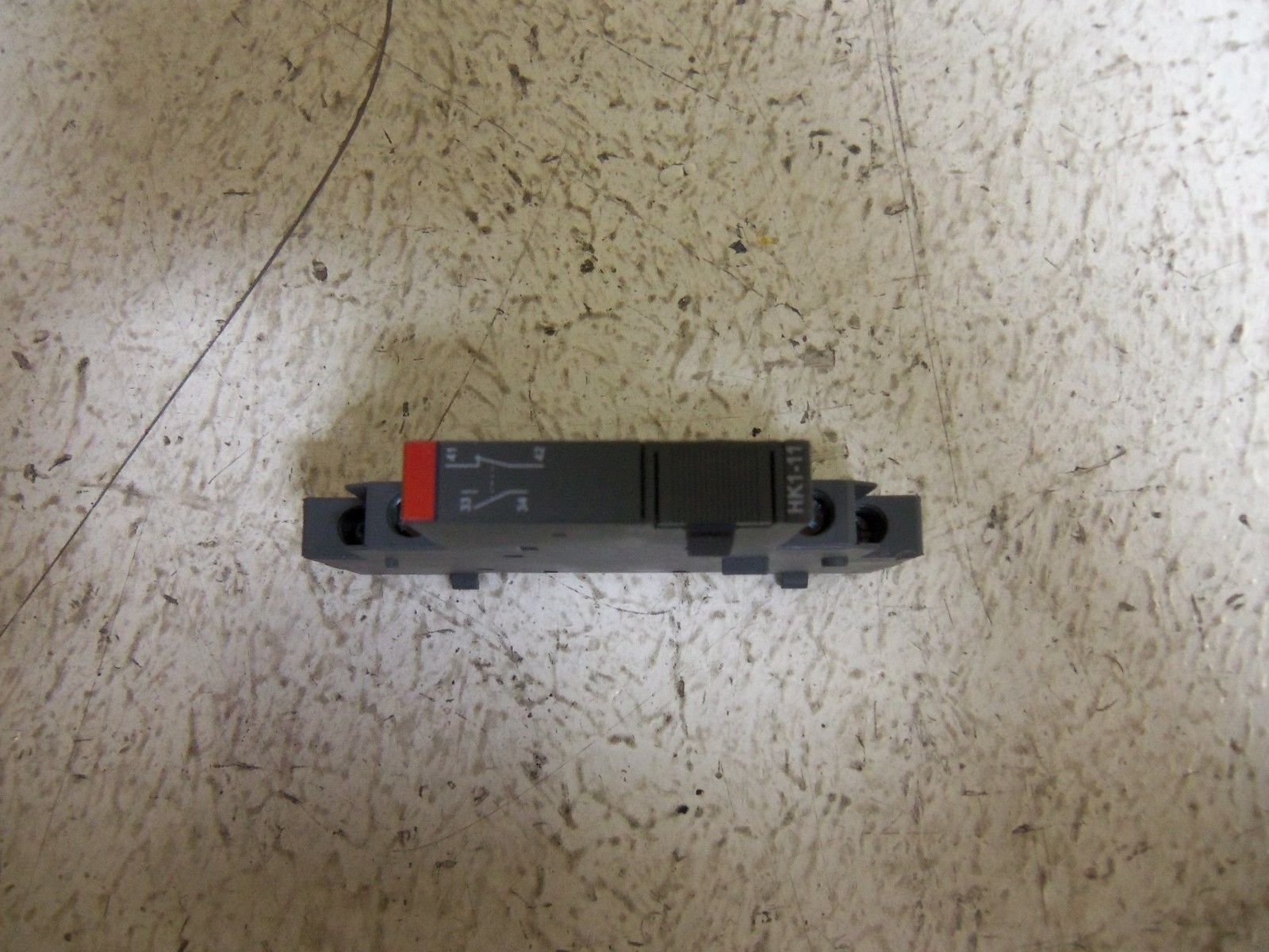 ABB HK1-11 1SAM201902R1001 AUXILIARY CONTACT *NEW IN BOX*
