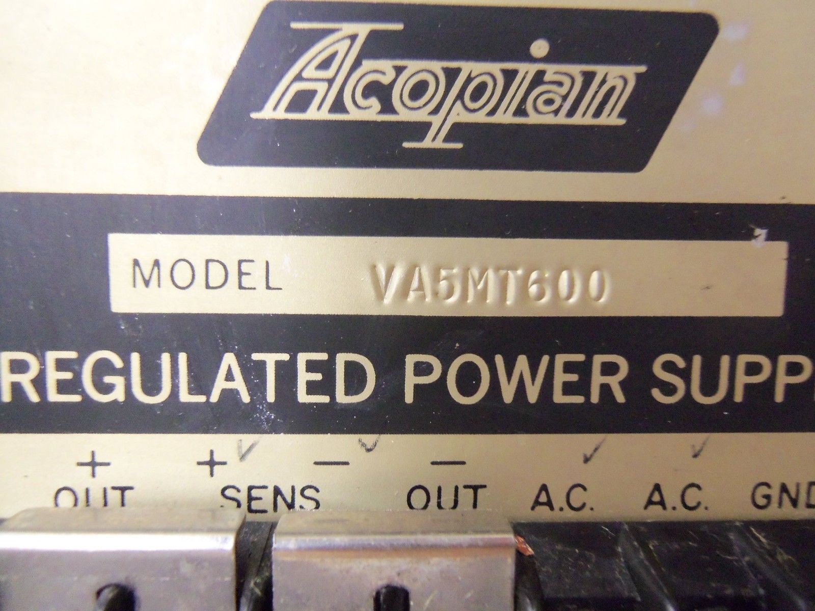 LOT OF 2 ACOPIAN VA5MT600 *USED*