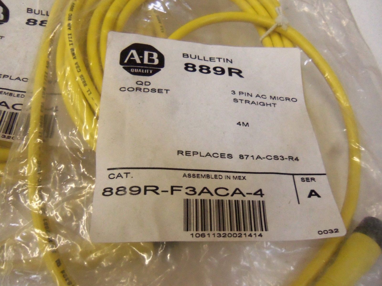 LOT OF 2 ALLEN BRADLEY 889R-F3ACA-4 *NEW IN BAG *