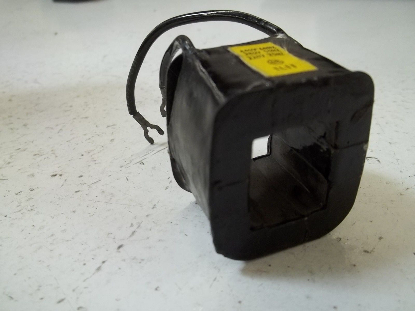 LOT OF 2 ALLEN BRADLEY 1L11 440V COIL *USED*