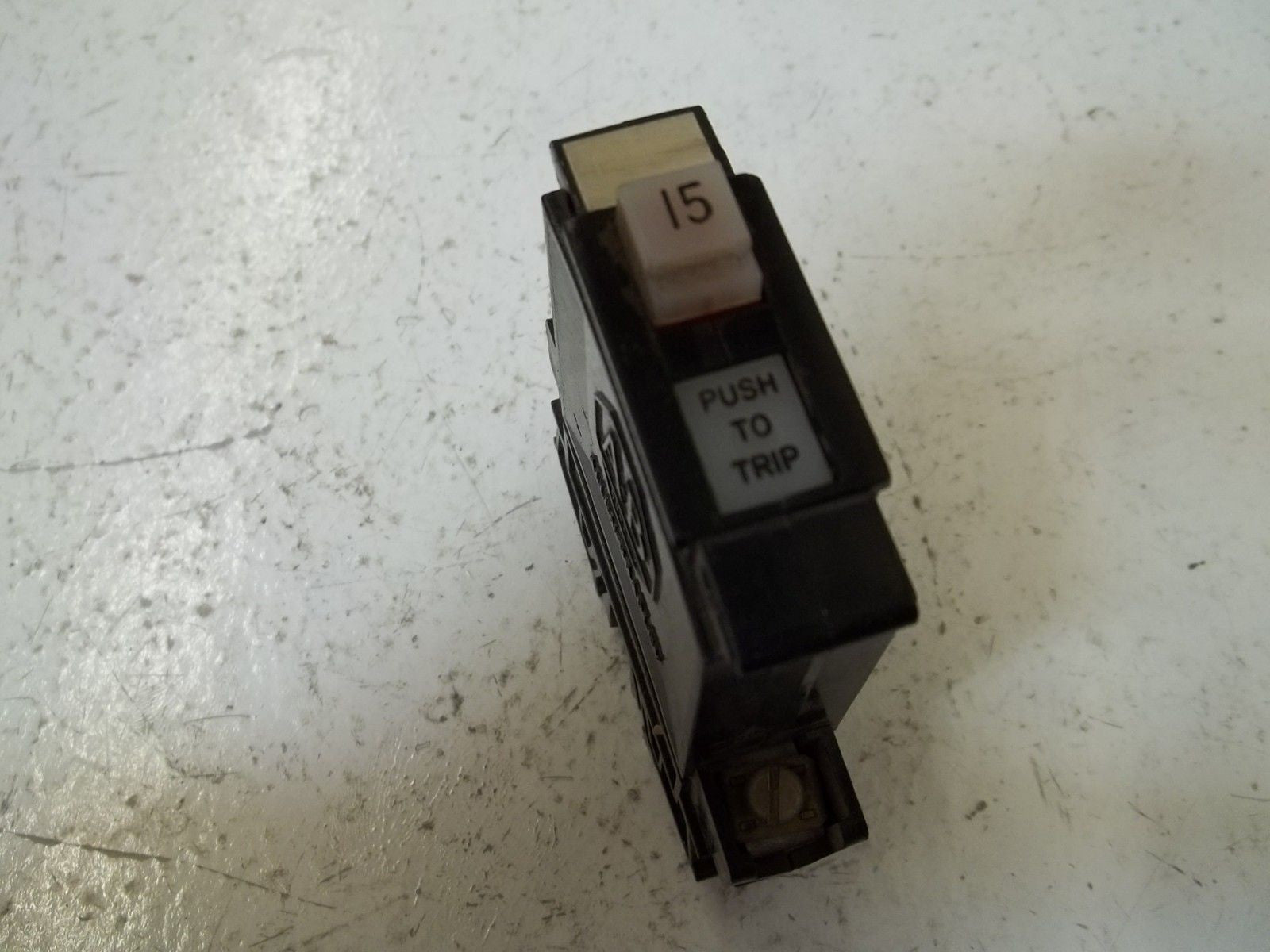 LOT OF 2 ALLEN BRADLEY 1492-G150 SER.B CIRCUIT BREAKER 15AMP *USED*