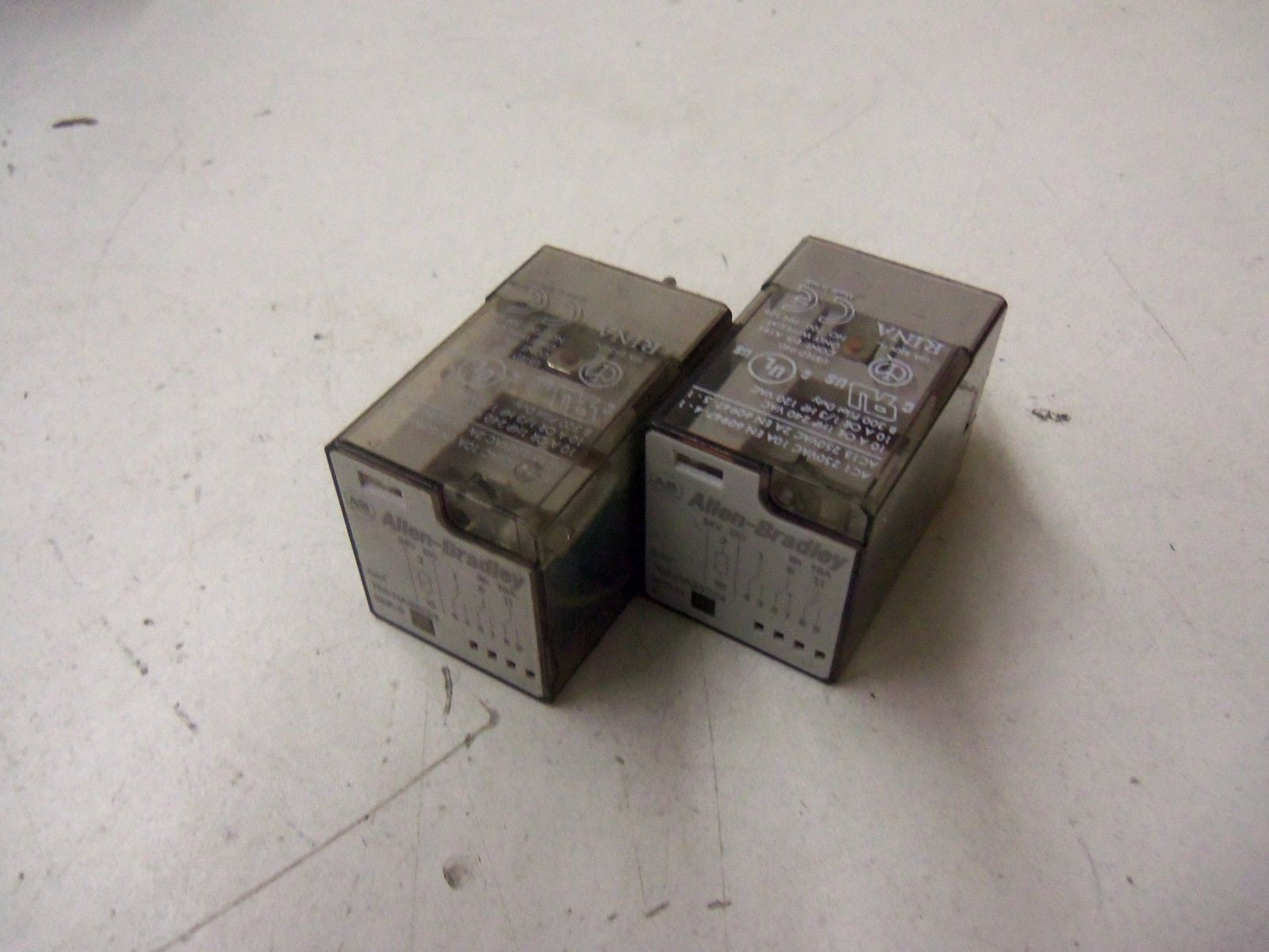 LOT OF 2 ALLEN BRADLEY 700-HA33Z24  SERIES D 24VDC *USED*