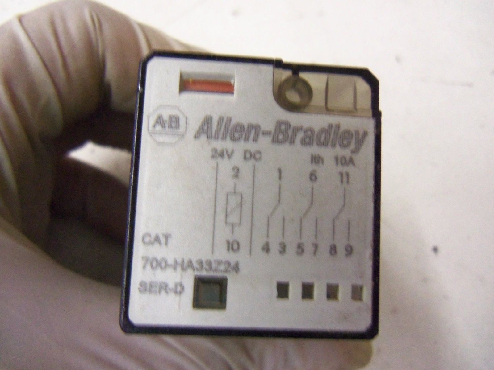 LOT OF 2 ALLEN BRADLEY 700-HA33Z24  SERIES D 24VDC *USED*