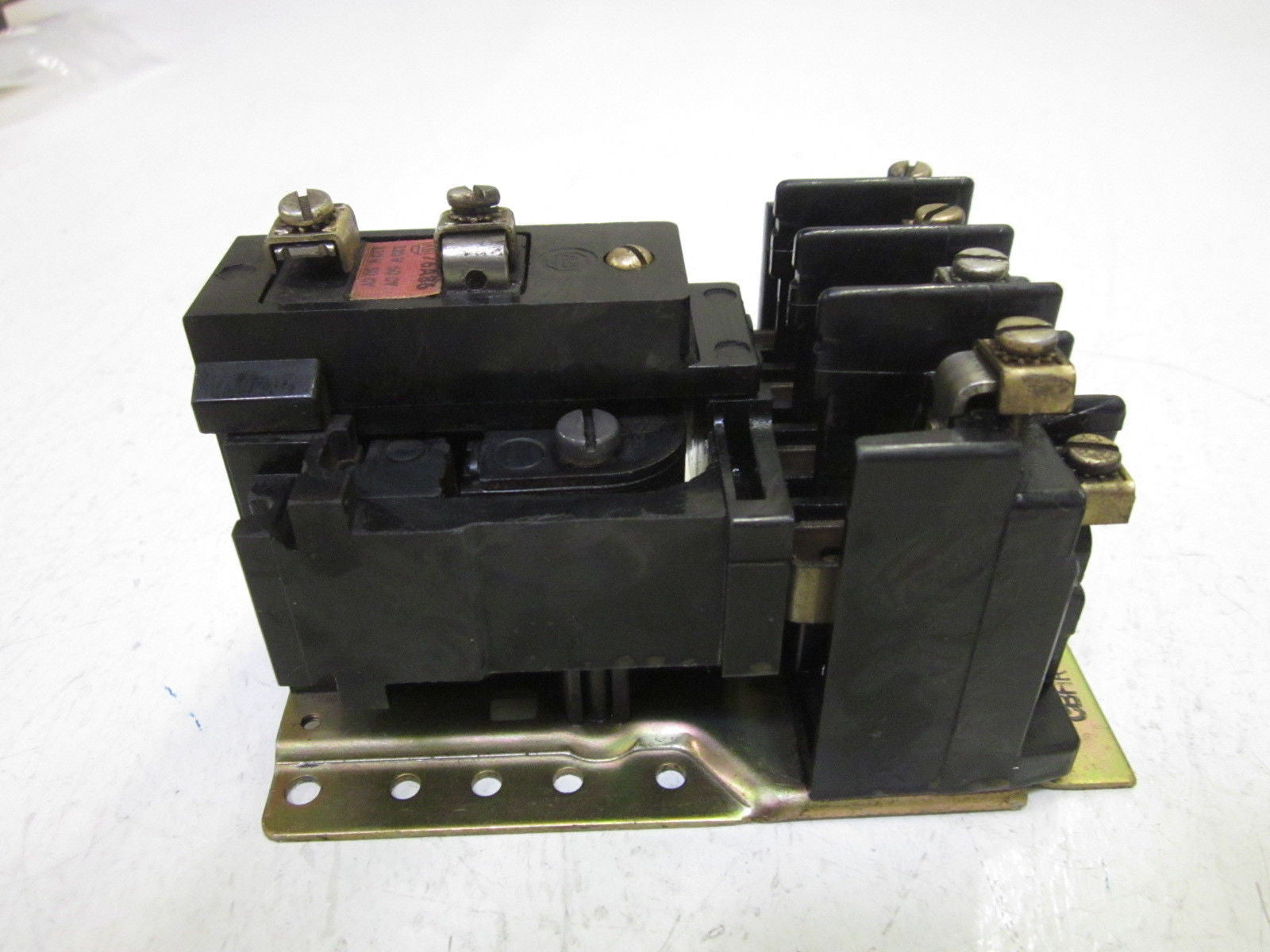 LOT OF 2 ALLEN BRADLEY 700-BR400A1 120V *USED*