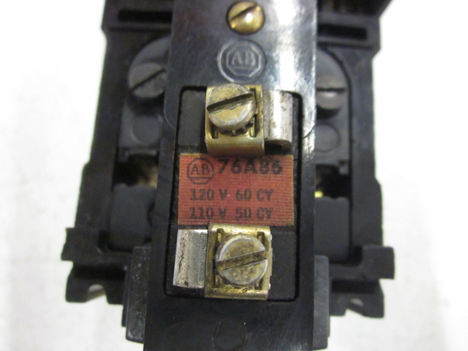 LOT OF 2 ALLEN BRADLEY 700-BR400A1 120V *USED*