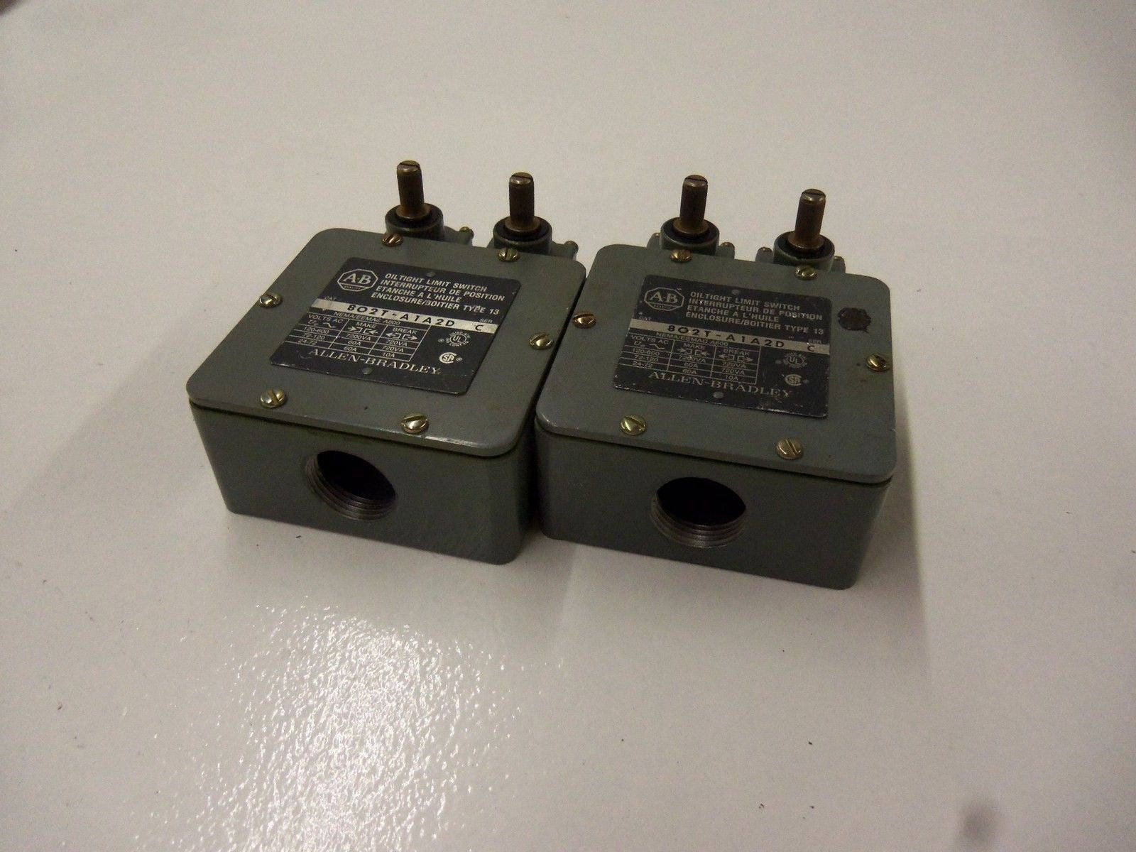 LOT OF 2 ALLEN BRADLEY 802T-A1A2D SERIES C *USED*