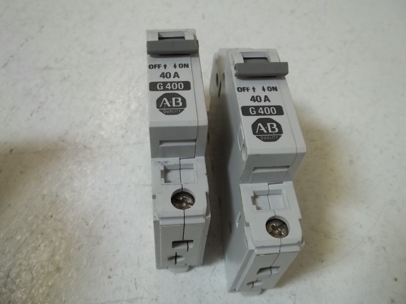 LOT OF 2 ALLEN BRADLEY 1492-CB1G400 SER. B CIRCUIT BREAKER 40A *USED*