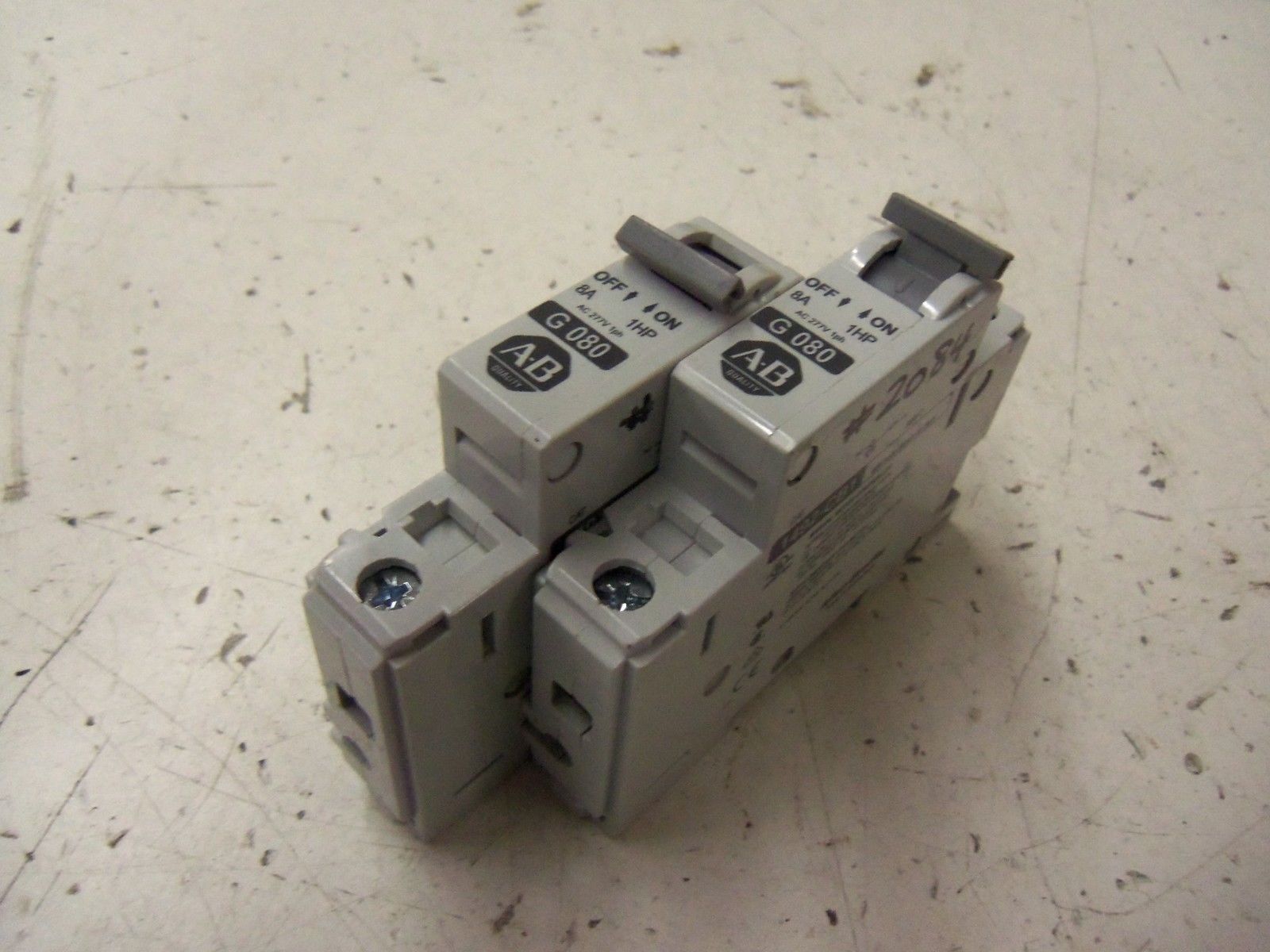 LOT OF 2 ALLEN BRADLEY 1492-CB1G080 SER. C CIRCUIT BREAKER 8A 1HP *NEW NO BOX*