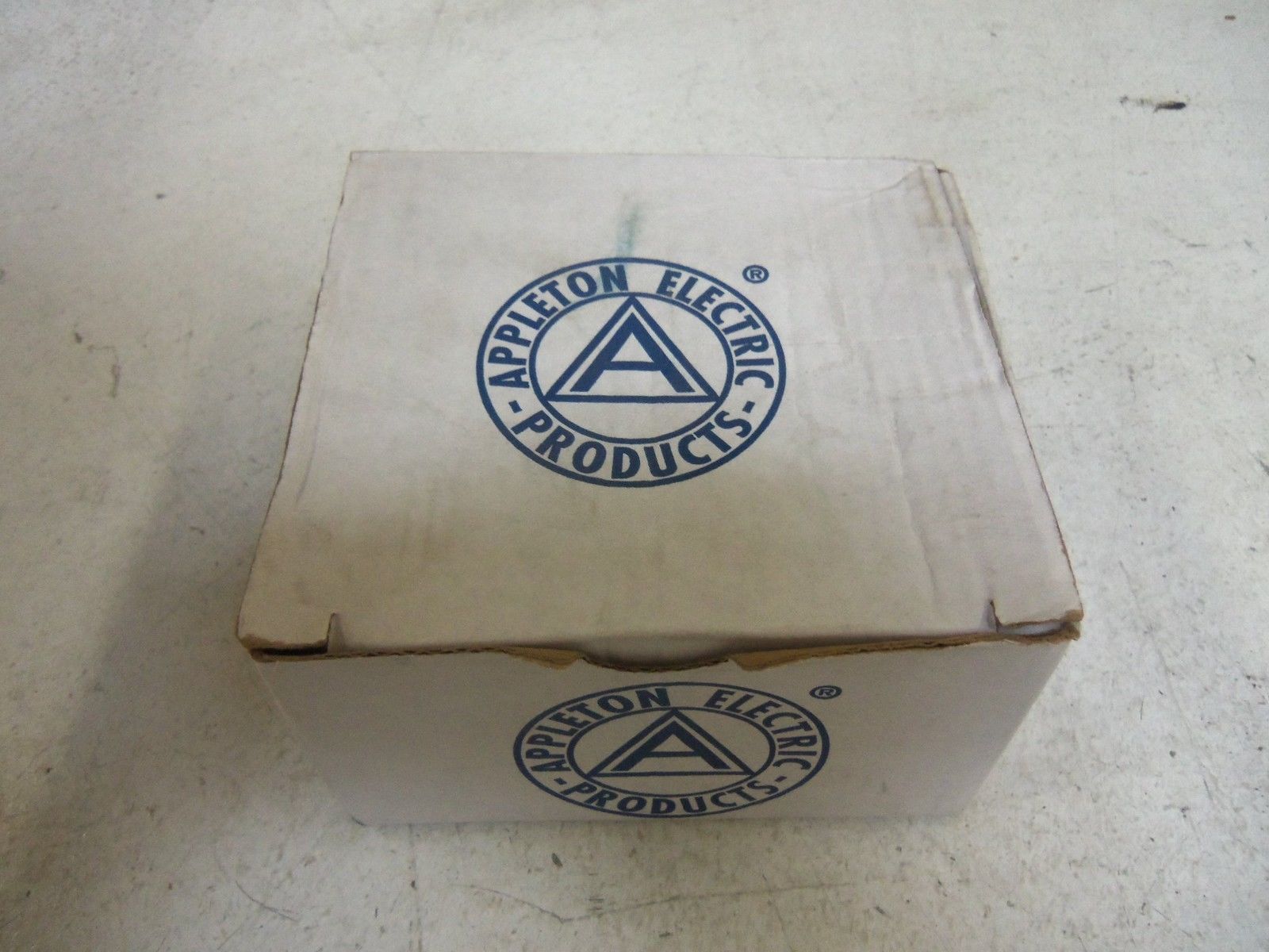 LOT OF 2 APPLETON ST-45150 CONDUIT *NEW IN BOX*