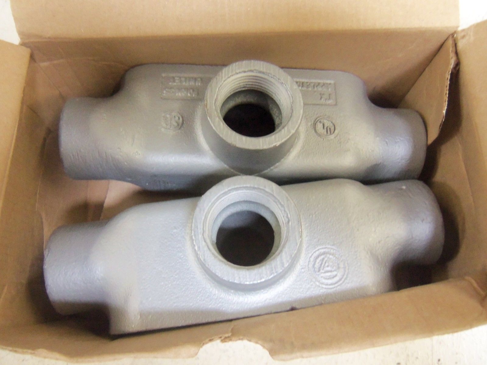 LOT OF 2 APPLETON X100-M CONDUIT *NEW IN BOX*