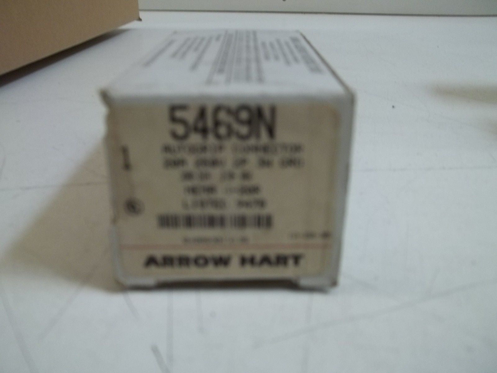 LOT OF 2 ARROW HART 5469N CONNECTOR PLUG *NEW IN BOX*