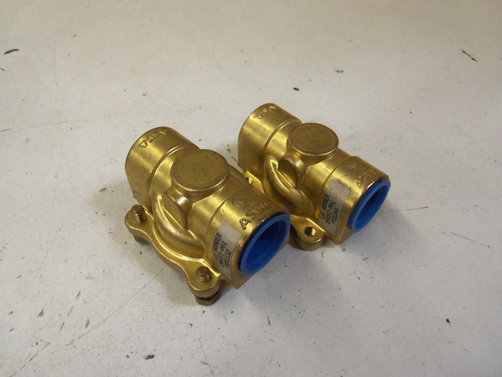 LOT OF 2 ASCO 240333-001   *USED*