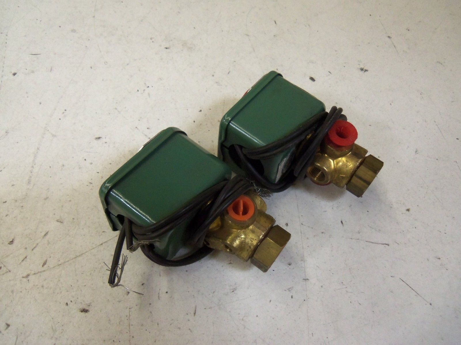 LOT OF 2 ASCO 8320A83 *NEW NO BOX*