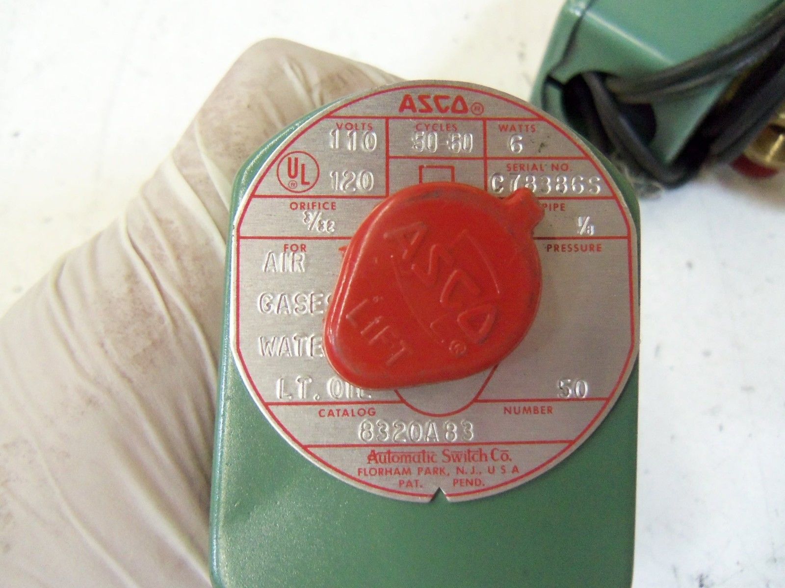 LOT OF 2 ASCO 8320A83 *NEW NO BOX*