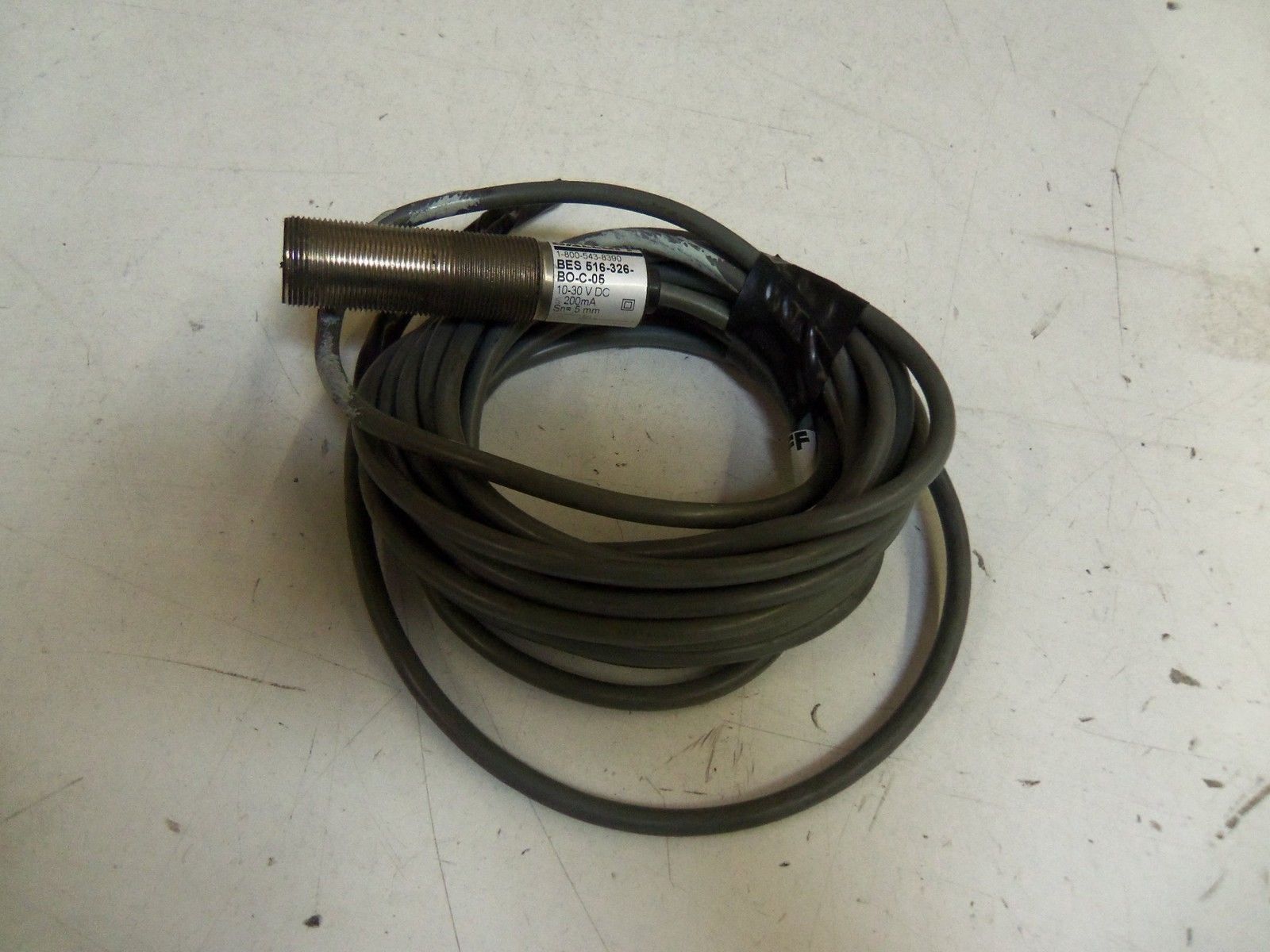 LOT OF 2 BALLUFF BES 516-326-BO-C-05 *USED*